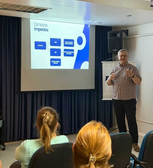 Reforma Tributária e os impactos no varejo pautam palestra promovida pela CDL Jovem