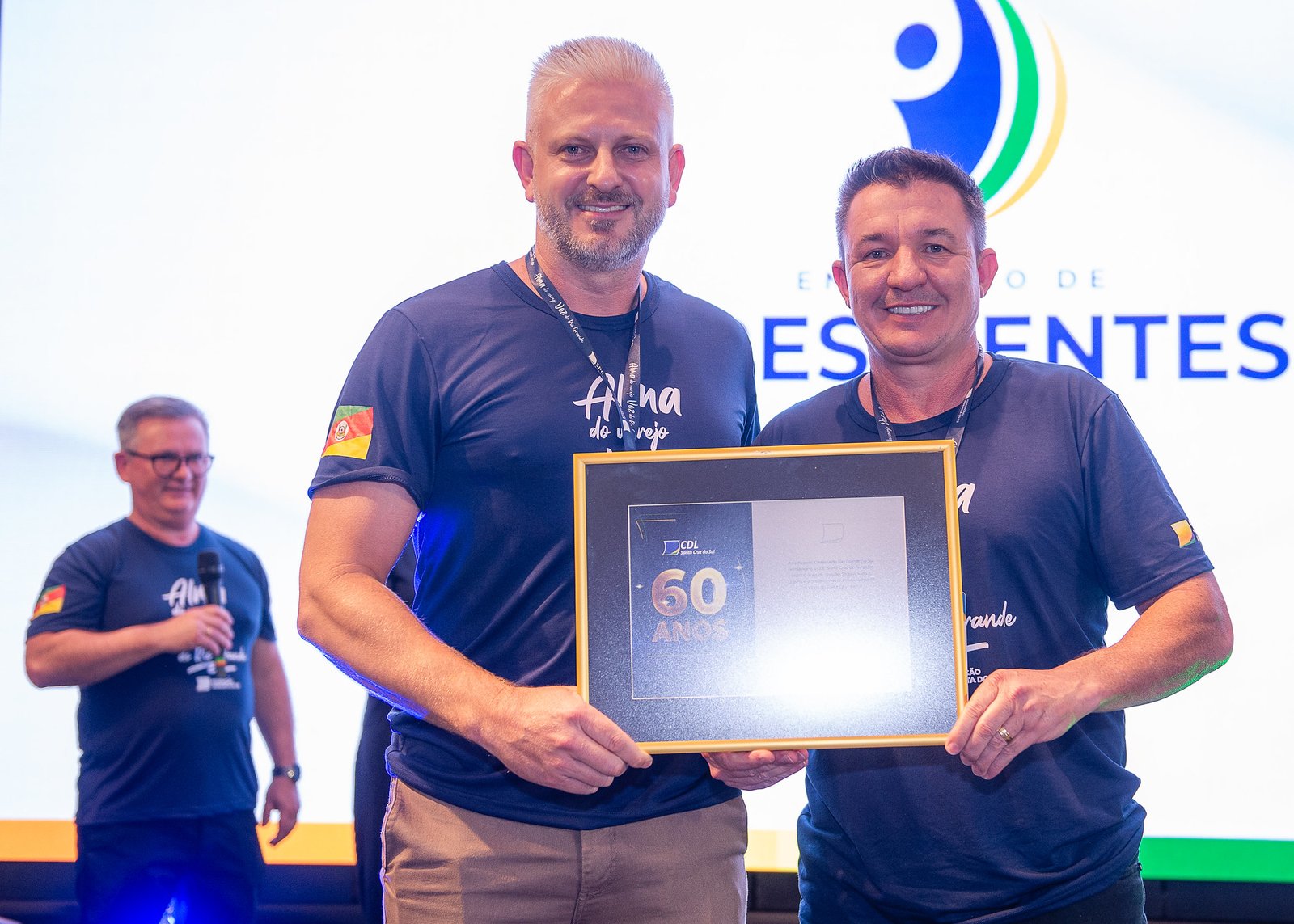 CDL Santa Cruz recebe homenagem pelos 60 anos da Federação Varejista RS